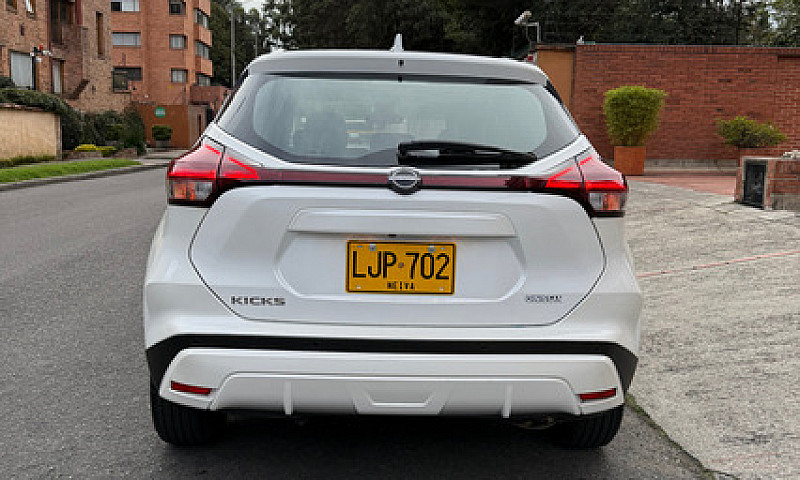 Nissan Kicks 1.6 Exc...