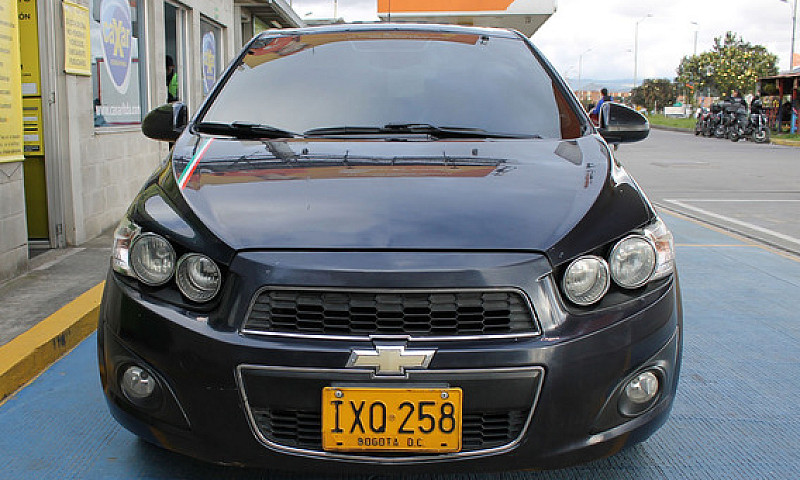 Chevrolet Sonic 1.6 ...