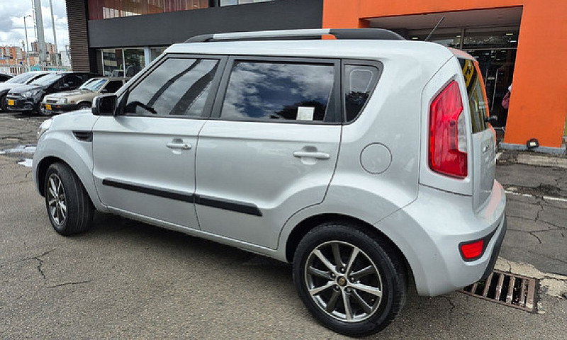 Kia Soul 1.6...