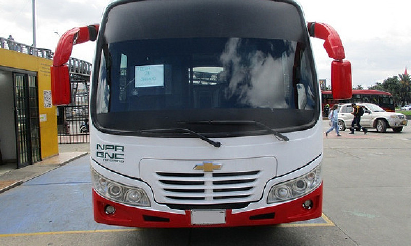 Autobus Chevrolet Np...