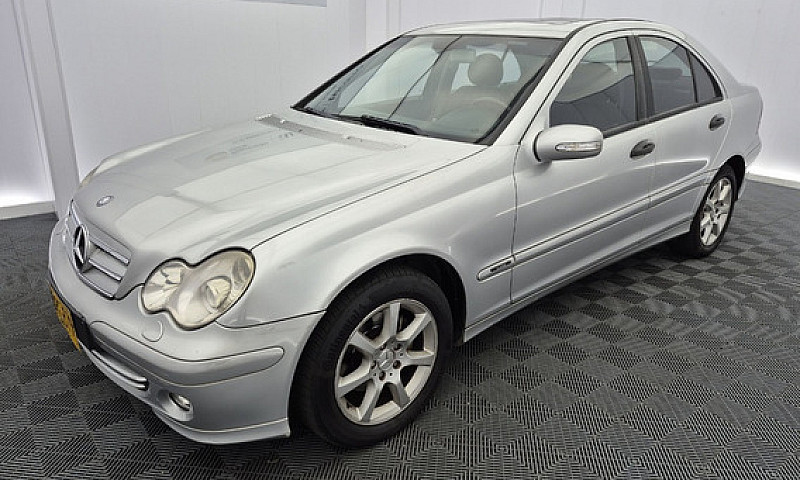 Mercedes Benz C180 K...