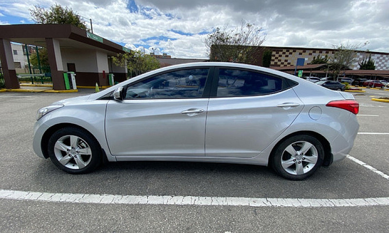 Hyundai Elantra 1.8 ...