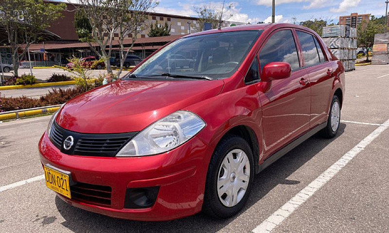 Nissan Tiida 1.8 Mii...