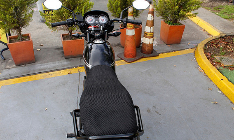 Honda Cb100 2006...