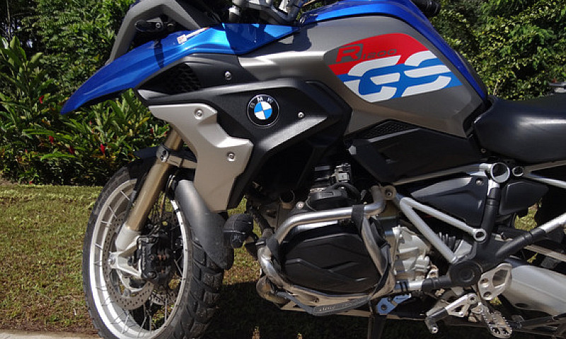 Moto Con Facelift Ra...