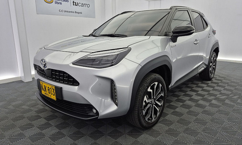 Toyota Yaris Cross 1...
