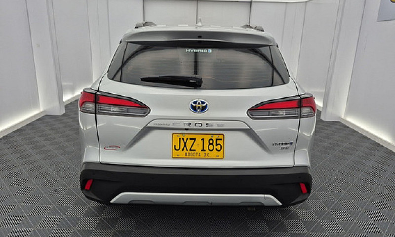 Toyota Corolla Crops...
