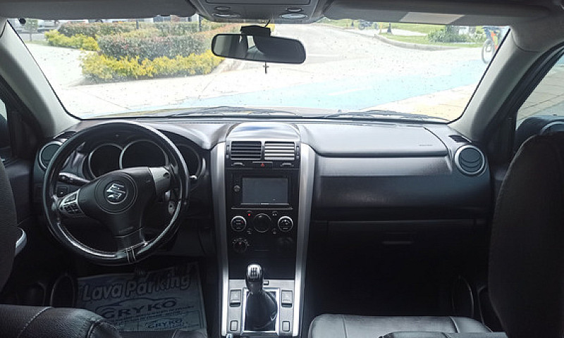 Suzuki Grand Vitara ...
