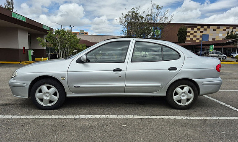Renault Megane 1.6 U...