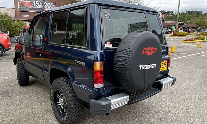 Chevrolet Trooper 2....