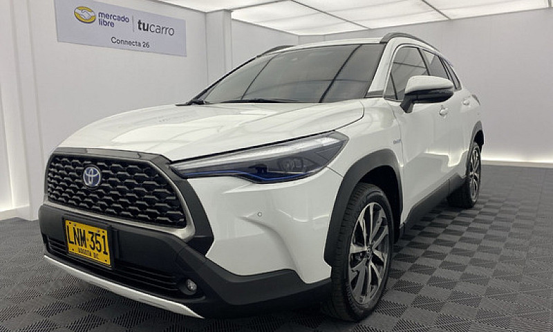 Toyota Corolla Cross...