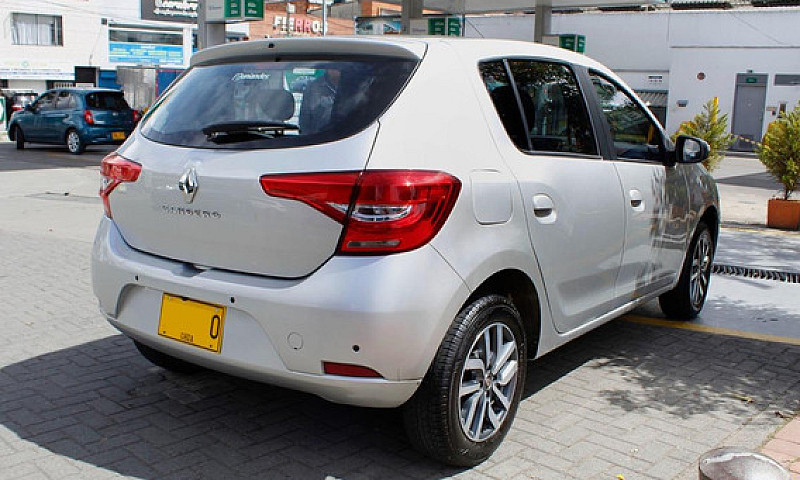 Renault Sandero 1.6 ...