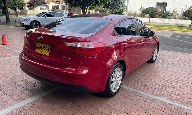 Kia Cerato Pro 1.6 M...