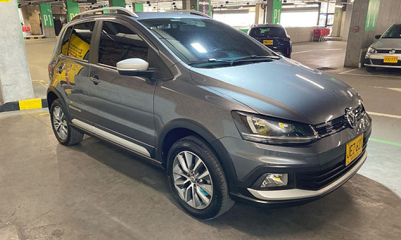 Volkswagen Cross Fox...