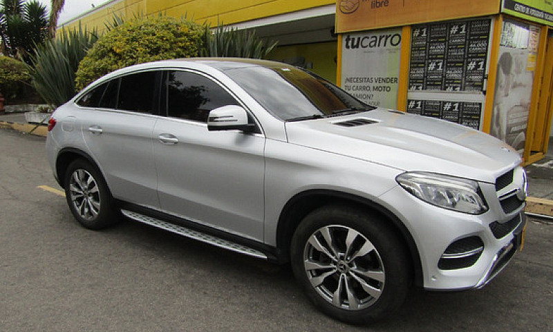 Mercedes-Benz Clase ...