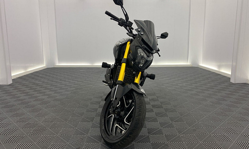 Bajaj Dominar  S 400...