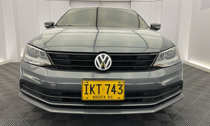 Volkswagen Jetta Com...