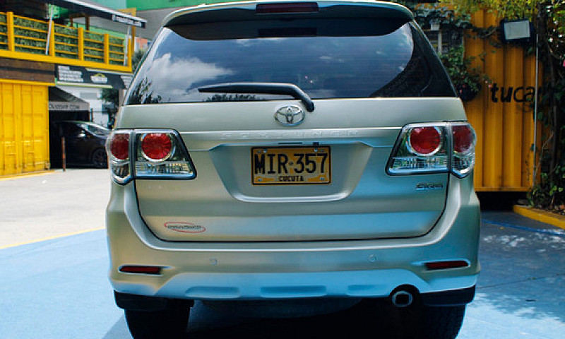 Toyota Fortuner 2.7 ...