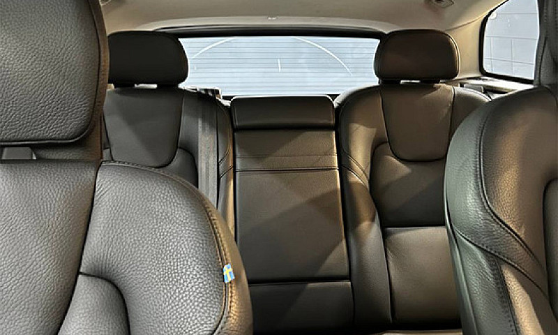 Volvo Xc60 B5 Moment...
