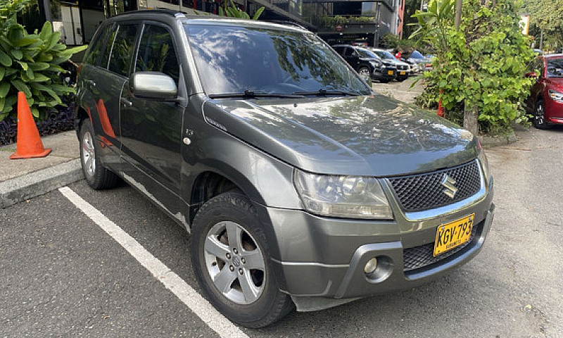 Suzuki Grand Vitara ...