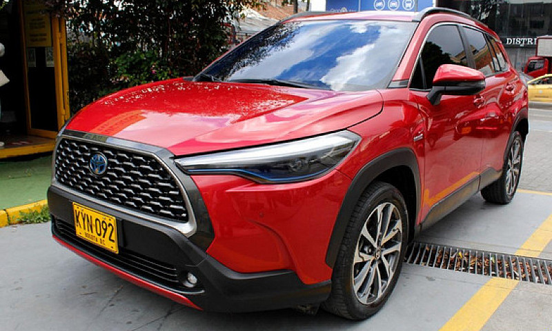 Toyota Corolla Cross...