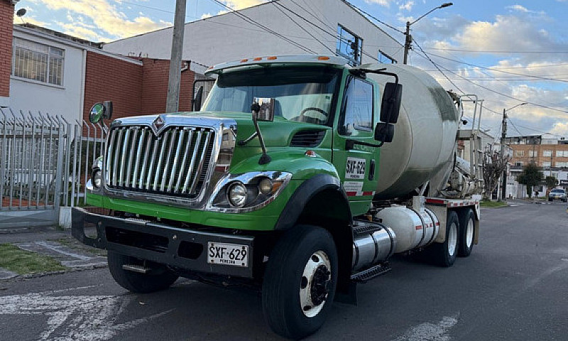 International 7600 W...