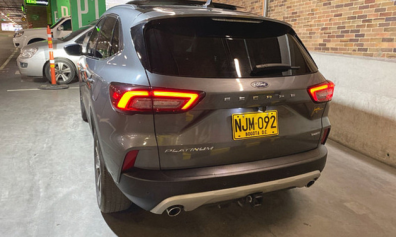 Ford Escape 2.5 Plat...