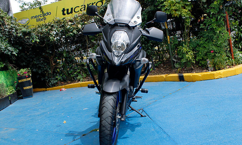 Suzuki V-Strom Dl650...
