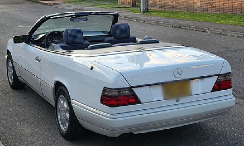 Mercedes Benz E200 C...