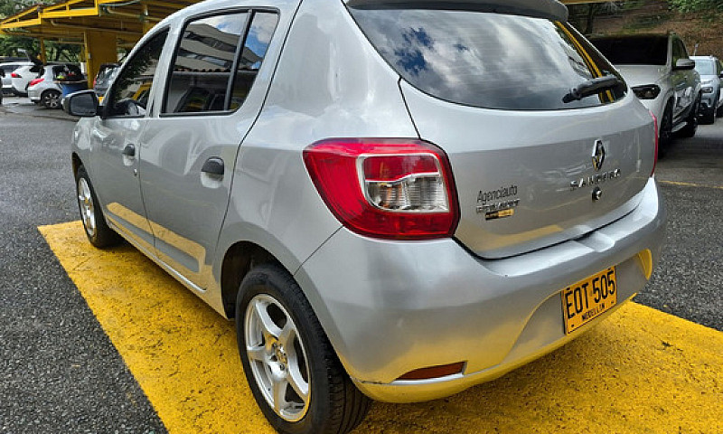 Renault Sandero 1.6 ...