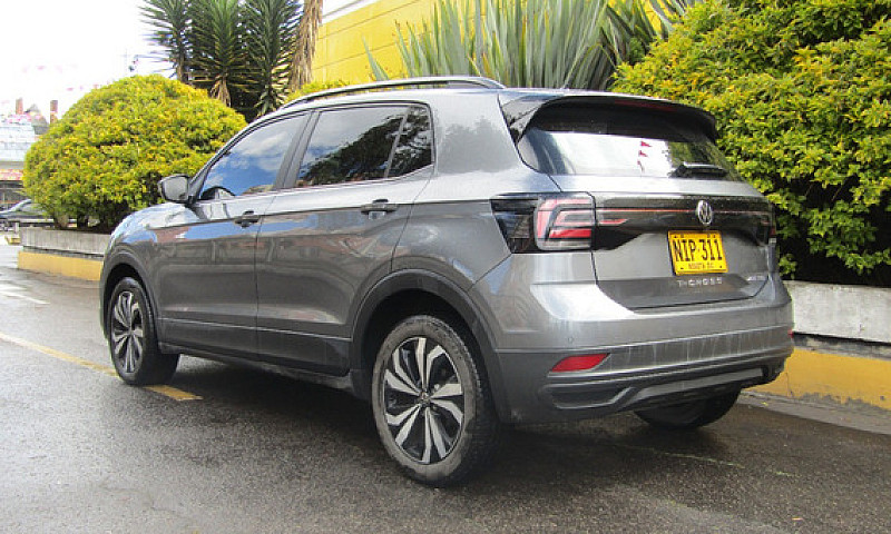 Volkswagen T-Cross 1...