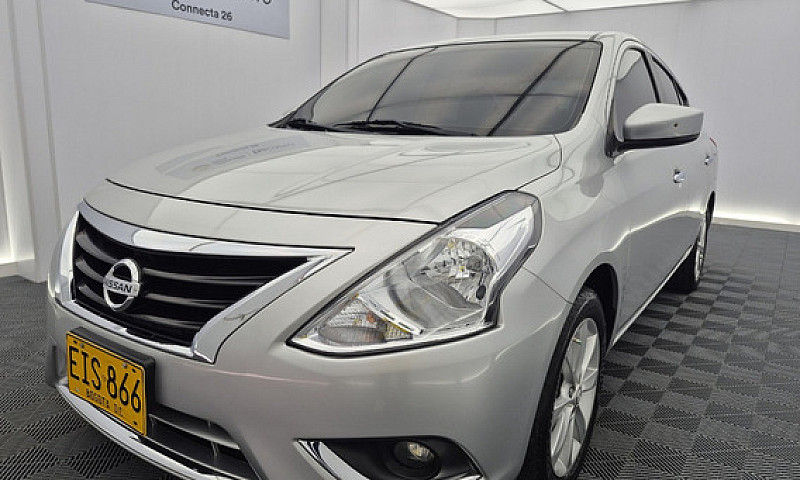 Nissan Versa 1.6 Adv...