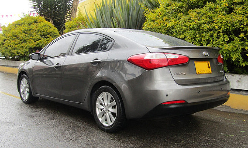 Kia Cerato Pro 1.6 M...