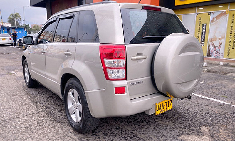 Suzuki Grand Vitara ...