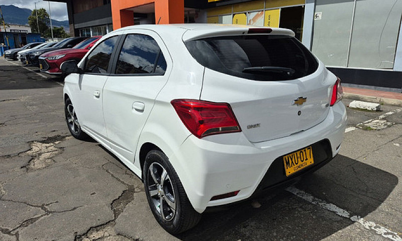 Chevrolet Onix 1.4 L...