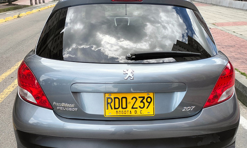 Peugeot 207 1.6 Prem...