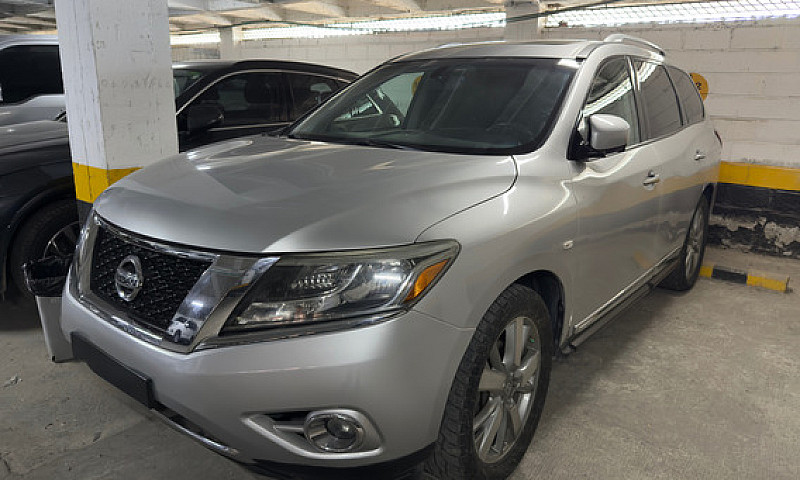 Nissan Pathfinder 3....