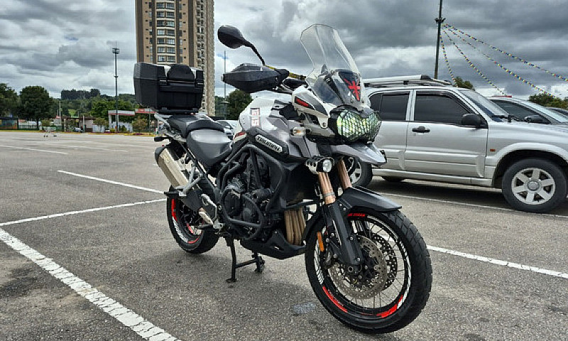 Triumph Tiger Explor...