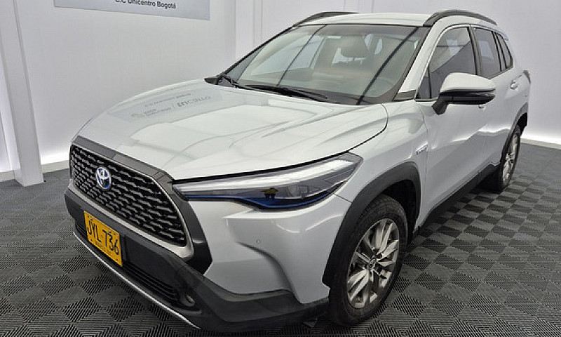 Toyota Corolla Cross...