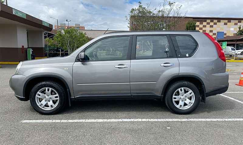 Nissan X Trail I 2.5...