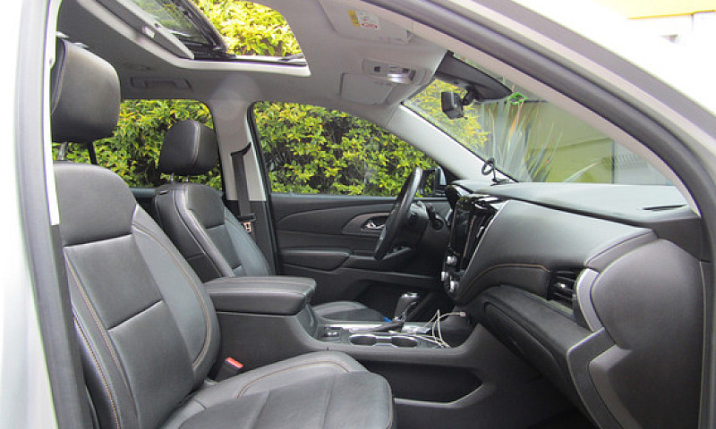 Chevrolet Traverse 3...