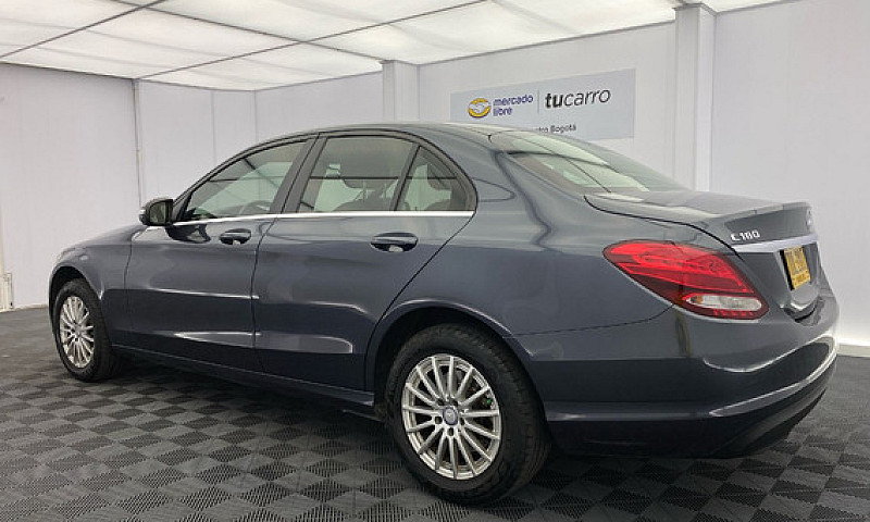 Mercedes-Benz Clase ...