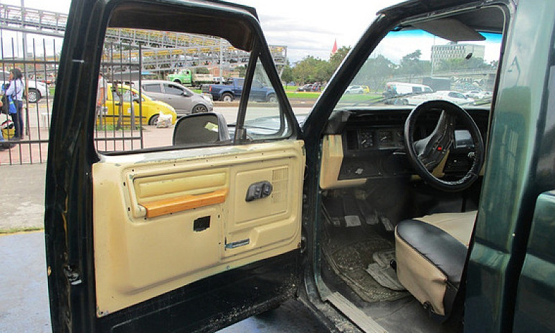 Ford F-150 5.0 Xlt...
