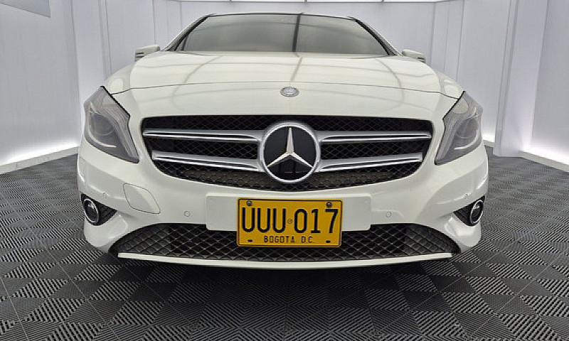 Mercedes-Benz Clase ...