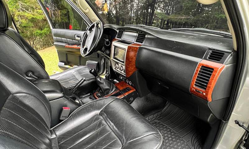 Nissan Patrol 3.0 Y6...