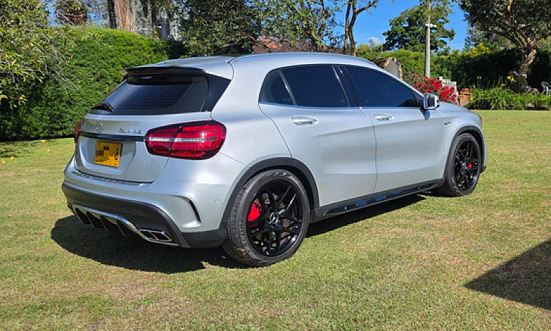 Mercedes-Benz Clase ...