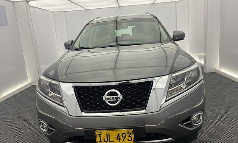 Nissan Pathfinder 3....