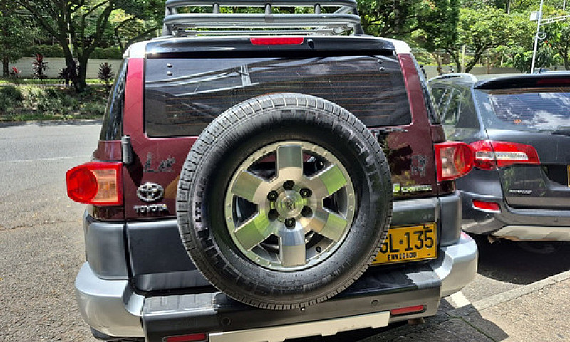 Toyota Fj Cruiser 4....