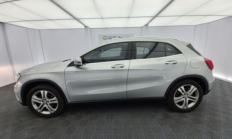 Mercedes-Benz Clase ...