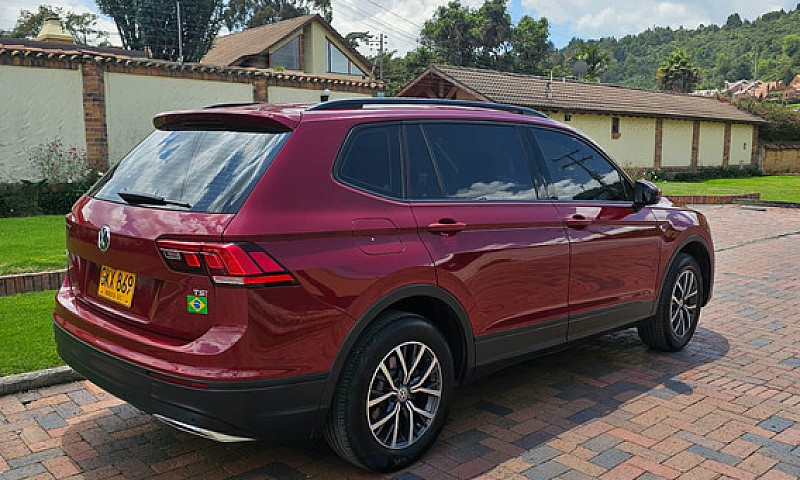 Volkswagen Tiguan Al...